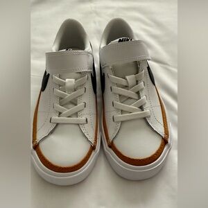 Nike White Mesh Sneakers